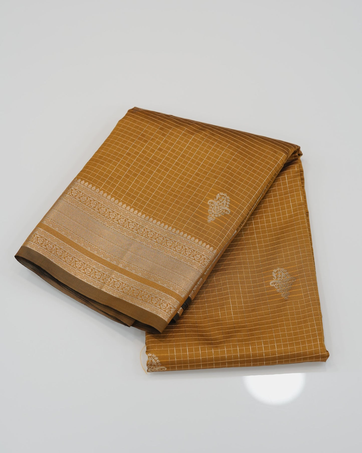 Checked Silk Saree- Mustard yellow with golden zari borderš