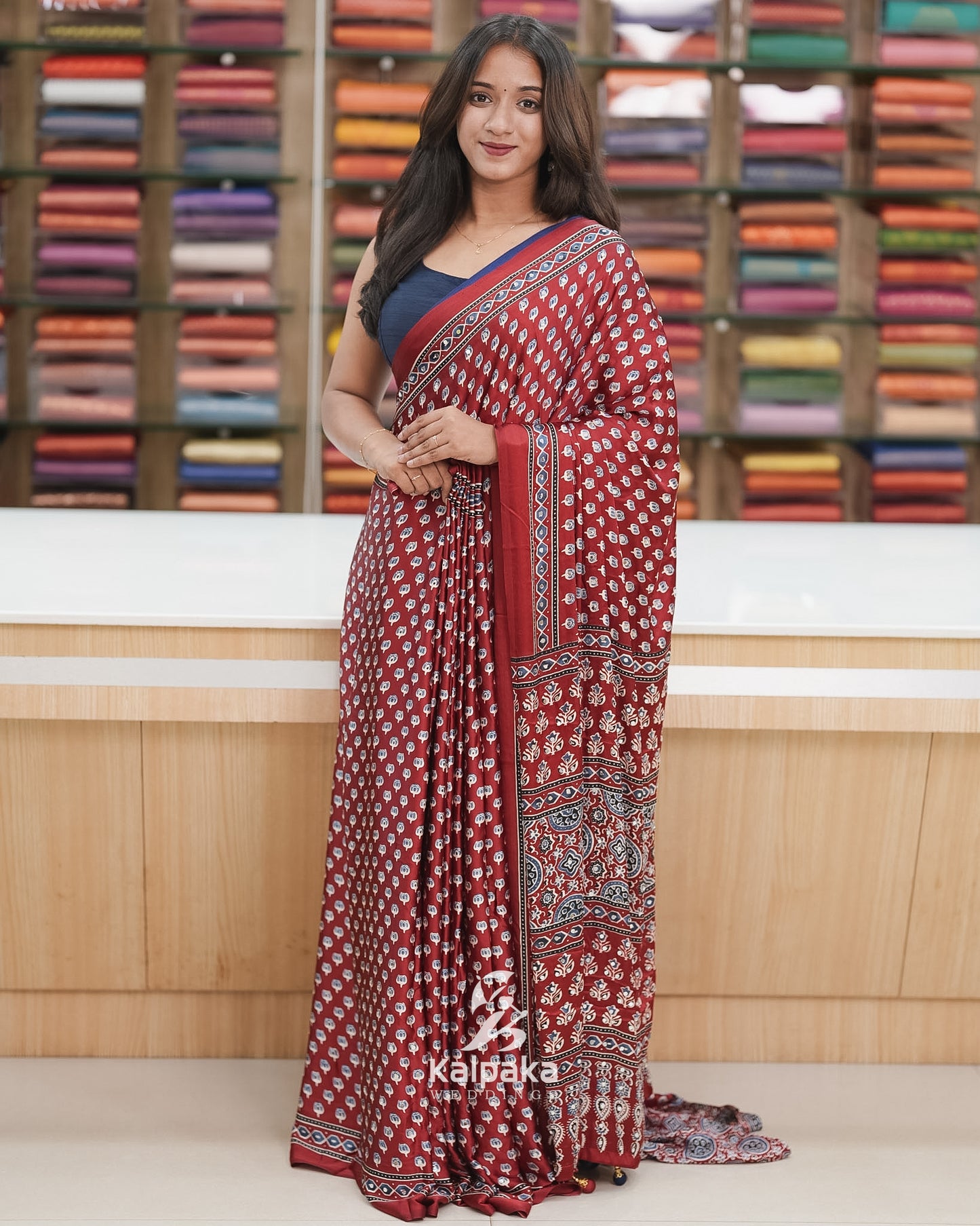 Semi-Modal Printed Saree with Mirror Highlights 🌷