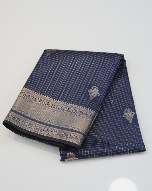 Checked Silk Saree-  Navy blue  with golden zari border🍁