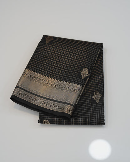Checked Silk Saree-  Black with golden zari border🍁
