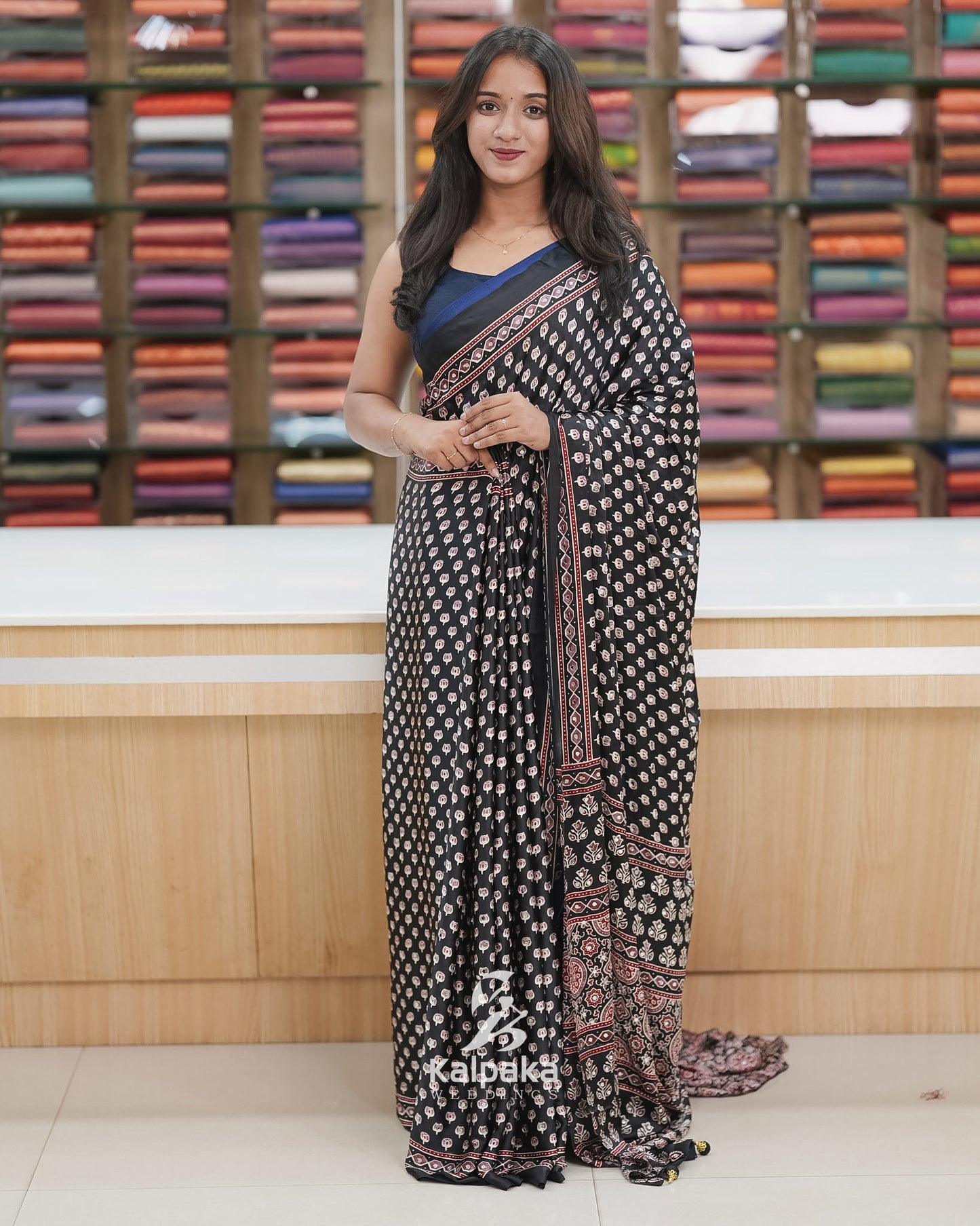 Semi-Modal Printed Saree with Mirror Highlights 🌷
