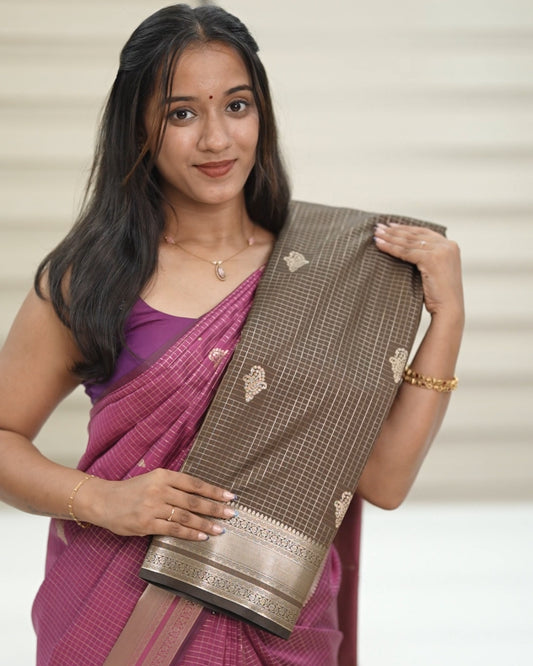 Checked Silk Saree-  Dark kakhi with golden zari border🍁