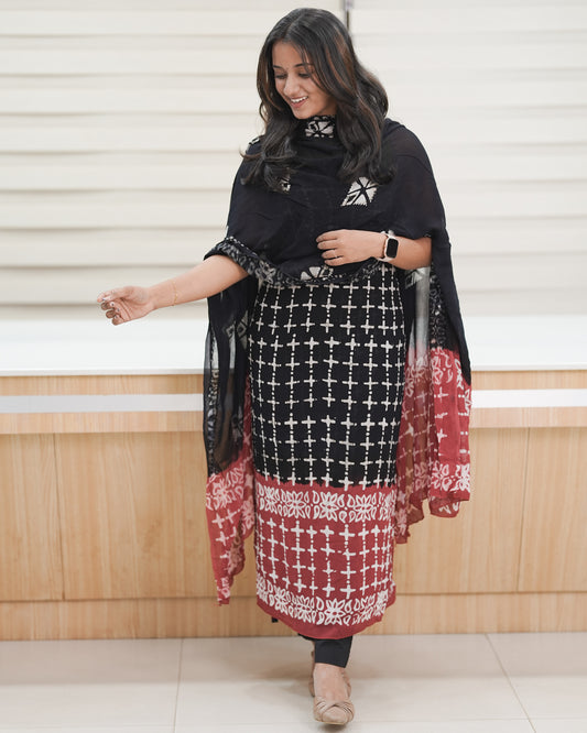 Georgette Bandini unstitched salwar set-Contrast colors