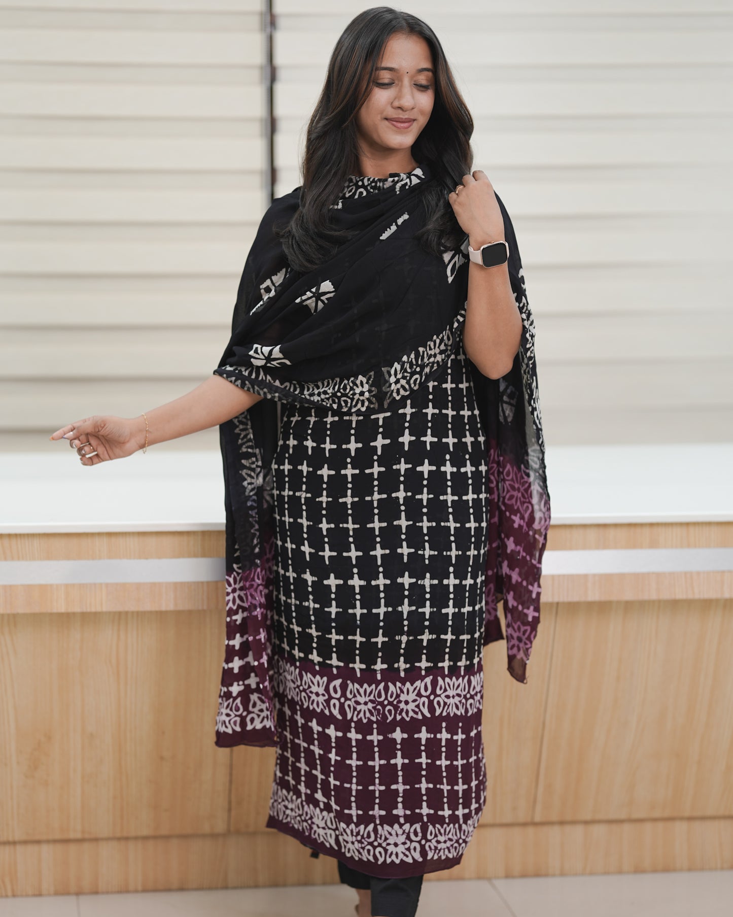 Georgette Bandini unstitched salwar set-Contrast colors