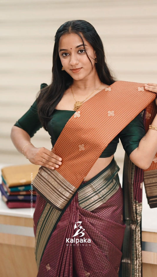 Art silk saree - Brick red color with contrast border ✨