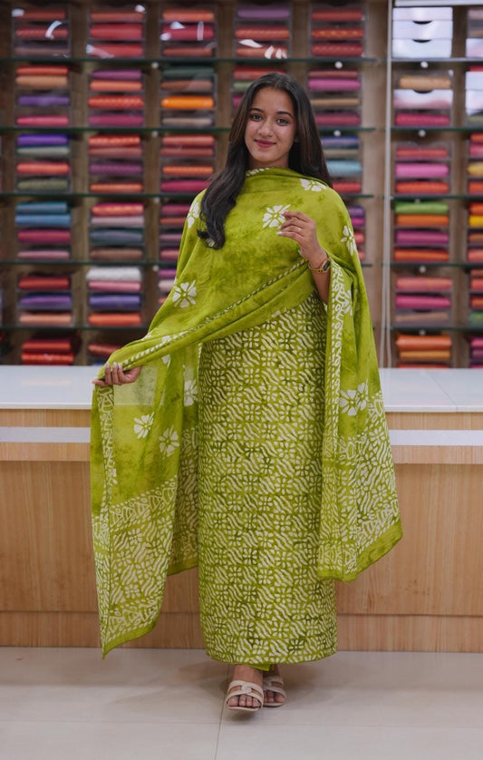 Bandini unstitched salwarset 🌿 K3054